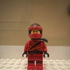 LEGO NINJAGO Red Ninja Minifigure w/ Hood & Face Mask Plastic 1 Piece