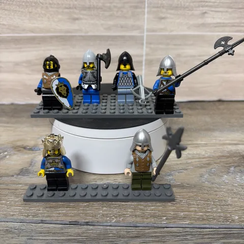 Lego Castle Fantasy Era Minifigures Knights Lot Of 6 Figures & Weapons GPC