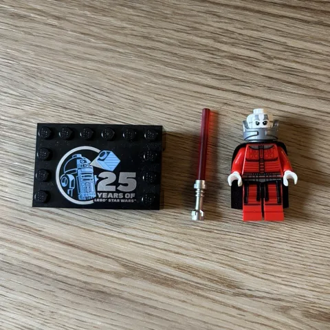 LEGO Star Wars 25th Anniversary Darth Malak w/ Lightsaber & Display Tile