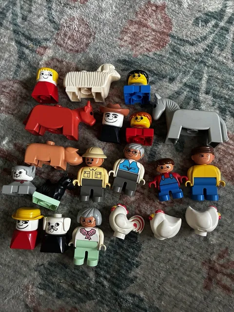 Lego Duplo Figure Lot of 20 People Police Construction Animals Boy Girl