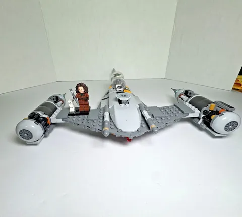 The Mandalorian N-1 Starfighter LEGO 75325 Star Wars Collection