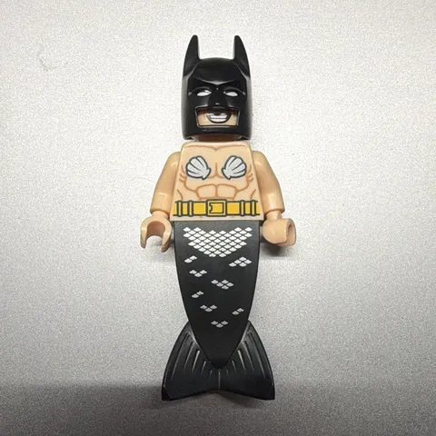 LEGO Batman Mermaid Minifigure w/ Black Cowl & Tail Plastic Age 5+