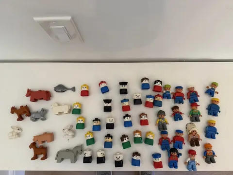 LEGO DUPLO Native American Farm Animals Construction Figures Heads People Lot