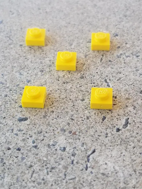 LEGO 1x1 Plate Yellow Building Part Lot of 5
