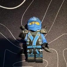 LEGO NINJAGO Jay Plastic Minifigure Blue Ninja w/ 2 Sword Accessories