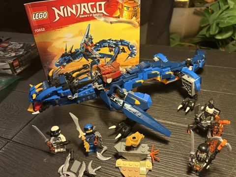 LEGO NINJAGO: 70652  Stormbringer - 100% Complete with Instruction