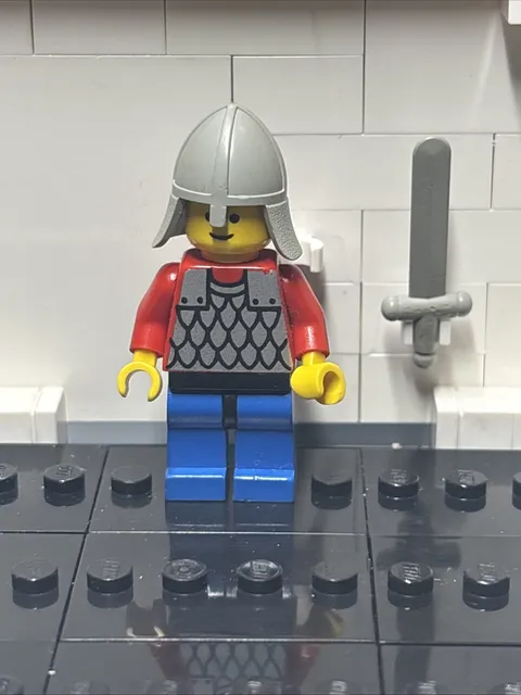 LEGO Castle Royal Knights Scale Mail Minifigure - cas145 - Set 6044