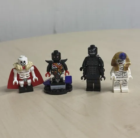 LEGO Minifigures Lot of 4 - Skeleton Vampire Black Ninja Mummy