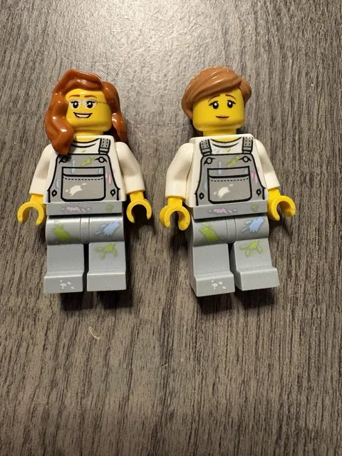 2 Female Lego Painter Minifigures