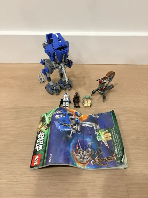 LEGO Star Wars: At-Rt (75002)
