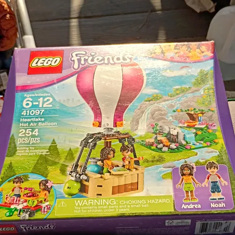 LEGO Friends 41097 Heartlake Hot Air Balloon 254pc Set Ages 6-12 Retired