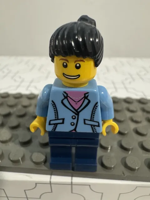 LEGO City Female Minifigure Black Ponytail Blue Jacket Office Worker Town OEM