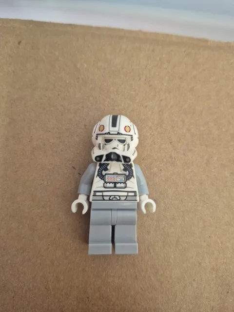 LEGO Star Wars Clone V-Wing Pilot Minifigure Gray 75039