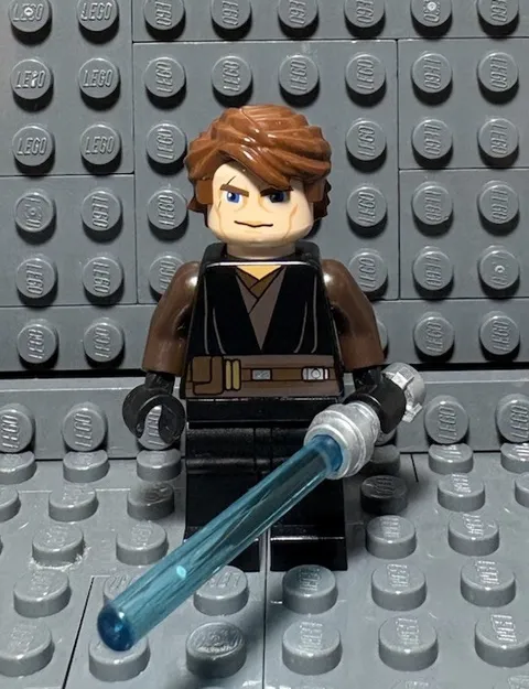LEGO Minifigure- Anakin Skywalker(Large Eyes, Dark Brown Arms)(sw0317) Star Wars