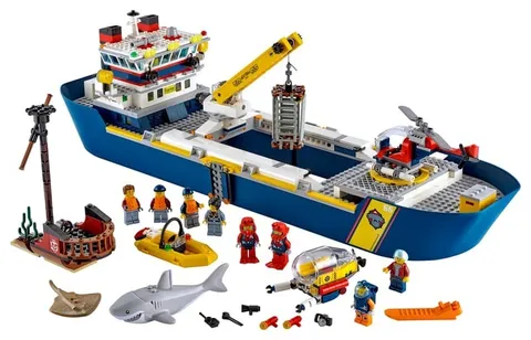 LEGO CITY: Ocean Exploration Ship (60266)