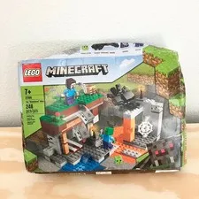 LEGO Minecraft The Abandoned Mine 21166 Building Kit Playset 248pcs