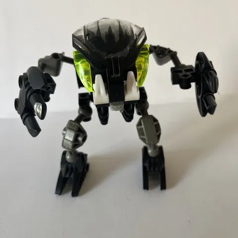 LEGO BIONICLE: Nuhvok 8561 Missing Krana