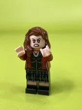LEGO Scarlet Witch Wanda Maximoff Minifigure - Marvel Avengers - Set 76031