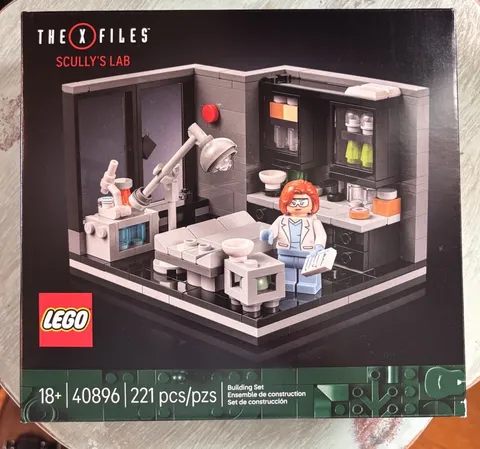 LEGO #40896 The X-Files: Scully’s Lab GWP: Brand New