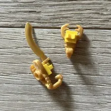 Lego Pearl Gold Scorpion X2 Animal Pet And 1 Sword With Attachments