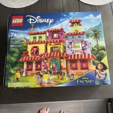 LEGO 43245 Disney Encanto The Magical Madrigal House 1560pcs - Complete