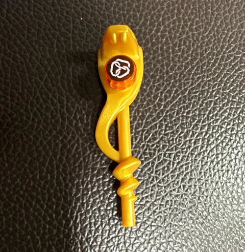 LEGO Pearl Gold Minifigure Staff/Wand Accessory w/ Printed 1x1 Round Tile