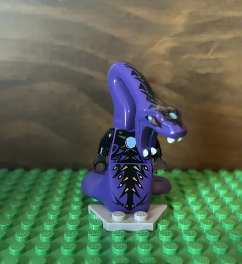 LEGO Minifigure Ninjago Pythor P. Chumsworth (njo0060)