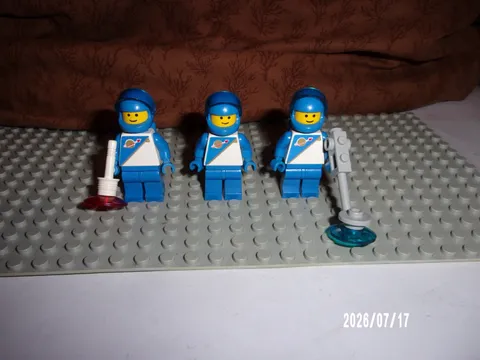 Lego Futuron Space Minifigures Lot Of 3 Team Blue