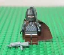 VTG Lego Knights Kingdom w/Amulet w/Sword Minifigure Soldier Custom