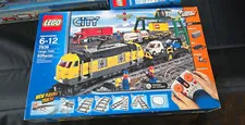 LEGO City Trains 7939 Cargo Train Battery Powered Complete Set 839 pcs 6-12 Box