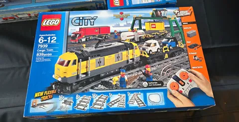 LEGO City Trains 7939 Cargo Train Battery Powered Complete Set 839 pcs 6-12 Box