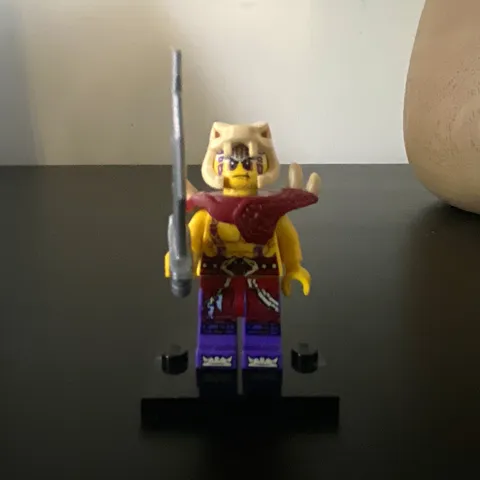 LEGO Minifigure NINJAGO anacondrai Warrior Bone Armor Skull Helmet