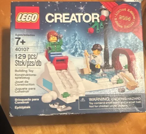 LEGO Seasonal Winter Skating Scene 40107 129pcs Limited Edition 7+ Box