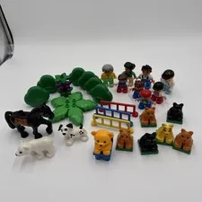 LEGO DUPLO Zoo Animal Lot Figures Fence Horse Dog Bear Kids People 32 Pieces