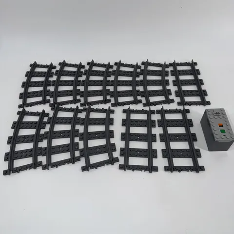 LEGO 9V Battery Box - Power Functions - Electric Working Train CITY W/ 11 Tracks
