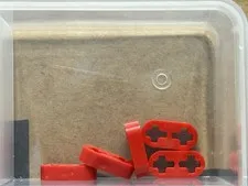 LEGO Parts - Red Technic, Liftarm Thin 1 x 2 - Axle Holes - No 41677 - QTY 5