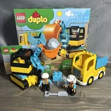 LEGO DUPLO TRUCK AND TRACKED EXCAVATOR 10931 w/ Construction Vehicles & Figures
