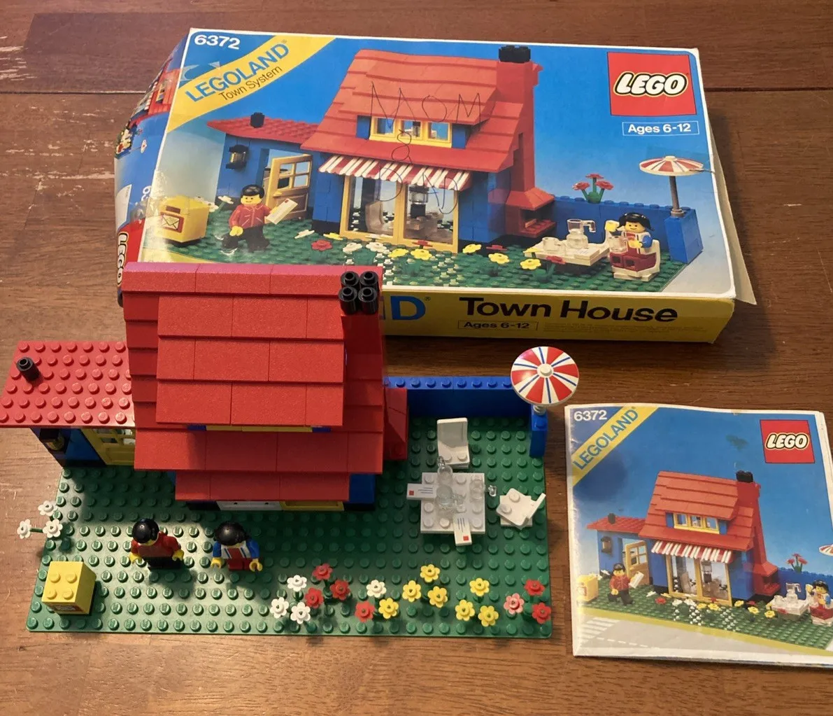 Vintage LEGO Legoland Set 6372 Town House w Box & Instructions