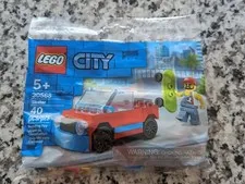 30568 LEGO City Skater Red Car Polybag New Sealed Retired