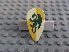 Lego 7187 - Long Shield with Dark Green Dragon  - Used