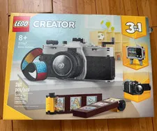 LEGO Creator 3 in 1 Retro Camera Set 31147 (261 Pieces) Age 8+