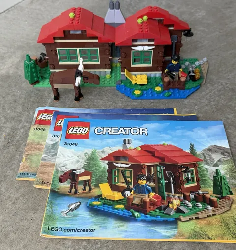 LEGO CREATOR: Lakeside Lodge 31048 Complete Fishing Cabin Moose Minifigure