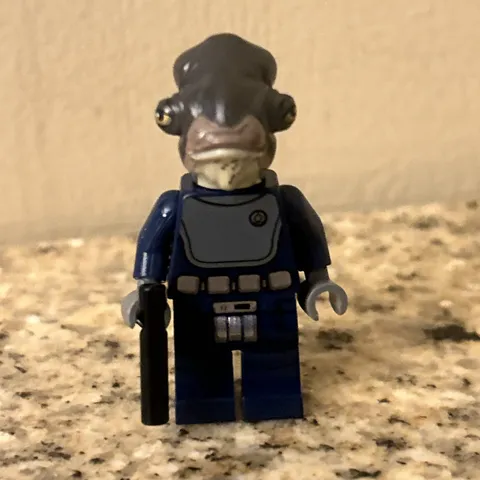 LegoStar Wars Admiral Raddus Minifigure - sw0816