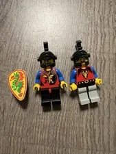 2 Vintage Lego Castle Dragon Knights Dragon Master Guards Minifigures