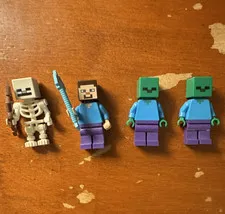 LEGO Minecraft Minifigure Lot. Very good condition