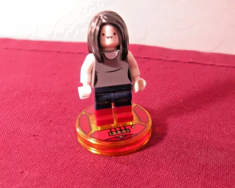 Marceline The Vampire Queen Lego Minifigure DIM039 Adventure Time With Tag