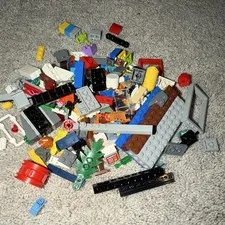 LEGO Bulk Lot Assorted Bricks & Pieces - Multicolor Plastic Parts 100+