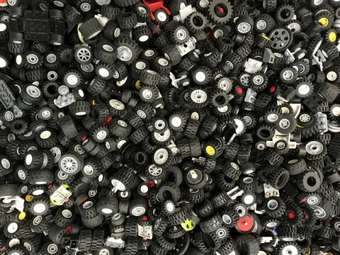 Preowned Bulk LEGO® Small Sized Wheels & Tires - 1lb