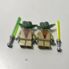 LEGO Star Wars Yoda Minifigure Lot of 2 - Light-up Lightsabers