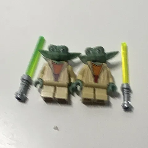 LEGO Star Wars Yoda Minifigure Lot of 2 - Light-up Lightsabers